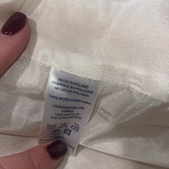 Fall coat - Picture 3 of 6